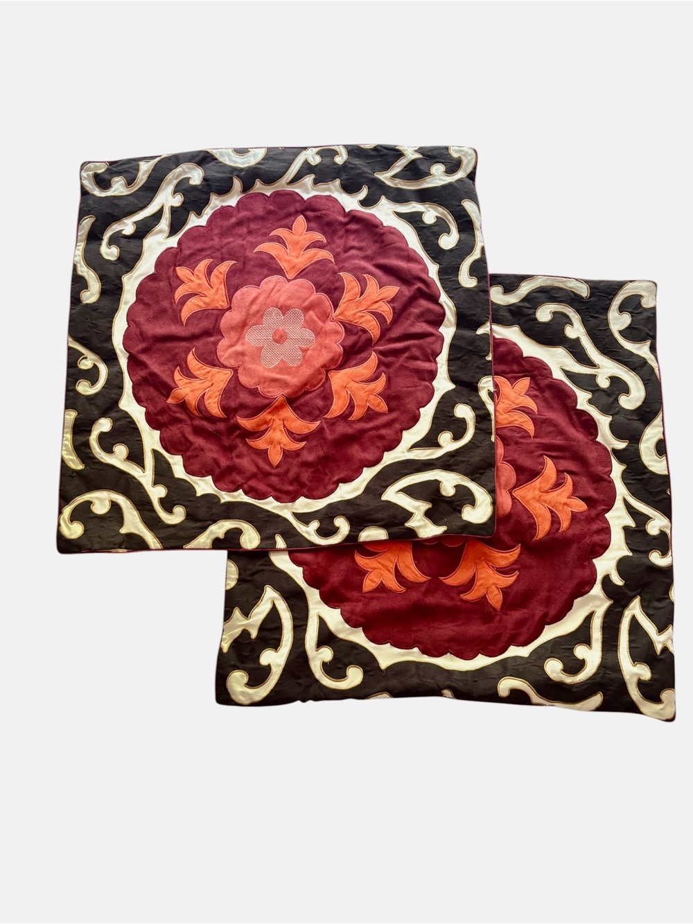 2 Natori embroidered Euro Sham pre-owned   25 X 25  inches